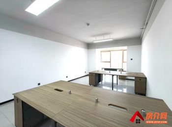 霖岚国际广场 >70m²写字楼出租，参考报价：1750