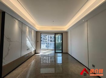 西山锦粼天序，4室2厅二手房出售,报价：203万元