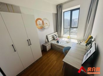 昆明五华正大紫都城 3室2厅房子出租(合租)，租金每月550