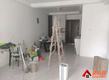 润城三辰府小区房屋出售，西山润城三辰府，4室2厅，报价：24