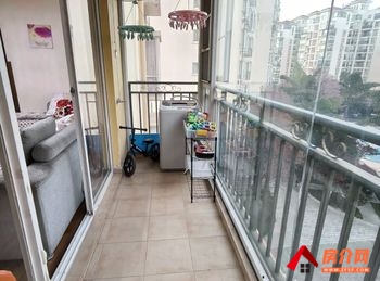 玫瑰湾小区房屋出售，官渡玫瑰湾，3室2厅，报价：75万元