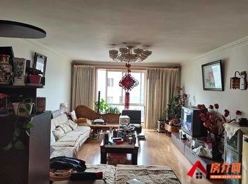 昆明盘龙金实小区华秋园 4室2厅二手房出售,报价：151万元