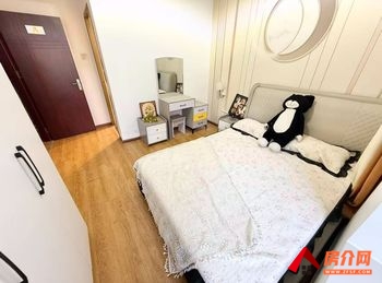 「昆明」五华国福现代城荷花苑,3室2厅房子出租(合租)，租金