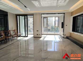 昆明官渡俊发滇池ONE9组团伯克郡 4室2厅二手房出售,报价