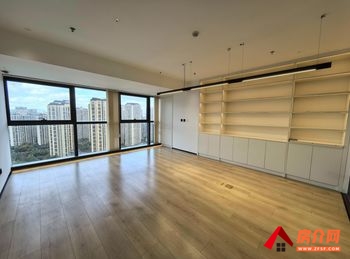 「昆明」金地中心 >176.15m²写字楼出租，参考报