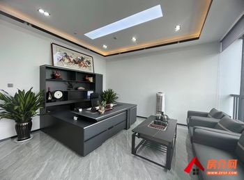 银都汇商务中心 >288m²写字楼出租，参考报价：50