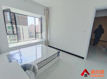 昆明官渡蓝光德商天域 3室2厅房子出租(合租)，租金每月500元