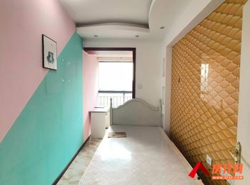 昆明官渡海伦国际洛林区 3室2厅房子出租(合租)，租金每月500元