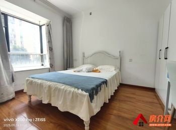 （金恒财富广场小区房屋出租）盘龙金恒财富广场，1室1厅房子出租(合租)，租金每月799元