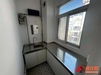 「昆明」西山长城滇池花苑,1室1厅房子出租(合租)，租金每月750元