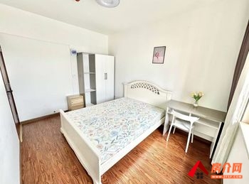 「昆明」五华莲花池畔,1室0厅房子出租(合租)，租金每月580元