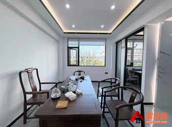 云上之诚商务中心 >130m²写字楼出租，参考报价：3510元/月