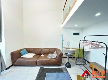 「昆明」官渡绿地巫家坝壹号(商住楼),1室1厅房子出租(整租),租金每月1500元 「昆明」官渡绿地巫家坝壹号(商住楼),1室1厅房子出租(整租),租金每月1500元