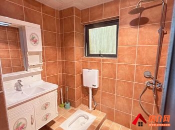 官渡蓝光水岸公园，2室1厅房子出租(合租)，租金每月800元