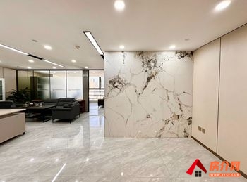 昆明融通中心 >148m²写字楼出租，参考报价：6660元/月