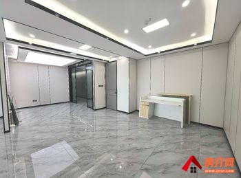 和谐广场 >330m²写字楼出租，参考报价：9900元/月