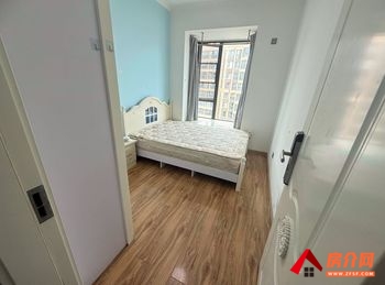 #海伦国际泰晤士区小区房屋出租#官渡海伦国际泰晤士区，3室2厅房子出租(合租)，租金每月500元