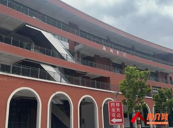 昆明呈贡大学城30m²商铺出租，参考报价：1200元/月