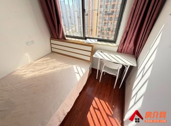 官渡海伦国际柏林区，3室2厅房子出租(合租)，租金每月550元