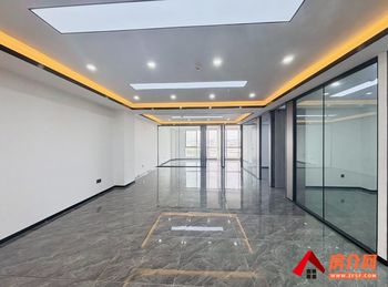 浩宏产业园 >210m²写字楼出租，参考报价：3843元/月