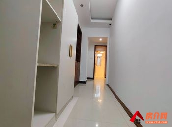 官渡百合园(东区)，2室1厅房子出租(合租)，租金每月600元