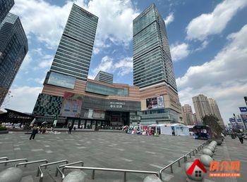 昆明海乐世界(办公) >270m²写字楼出售，参考报价：135万元