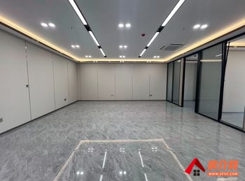 「昆明」螺蛳湾中心 >232m²写字楼出租，参考报价：9256.8元/月