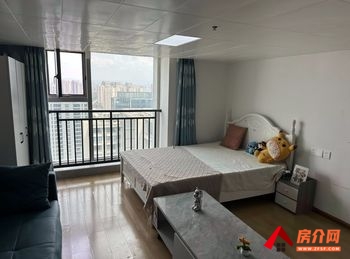 官渡绿地巫家坝壹号(商住楼)，1室1厅房子出租(合租)，租金每月600元